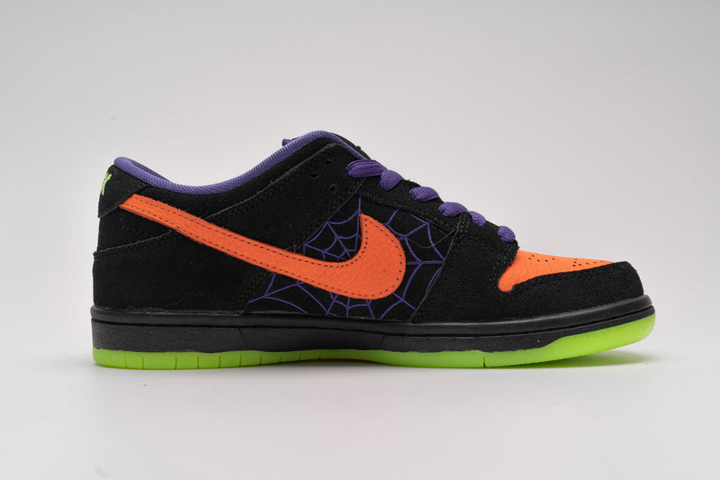 Nike SB Dunk Low “Night Of Mischief”