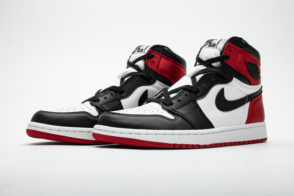 Air Jordan 1 OG High OG “Satin Black Toe”