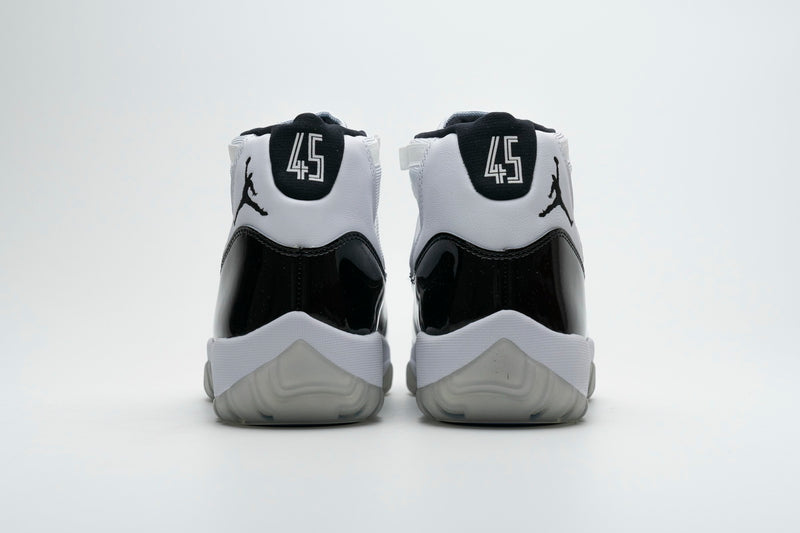 Air Jordan 11 Retro “Concord”