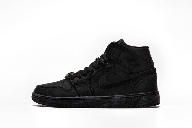 Air Jordan 1 Mid SE “Fearless Black”