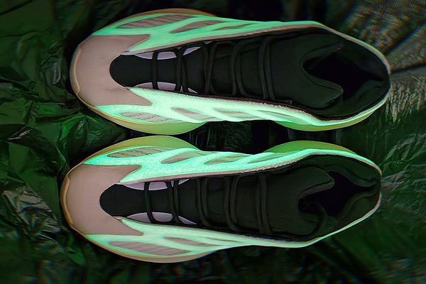 adidas Yeezy 700 V3 “Azael”Basf Boost