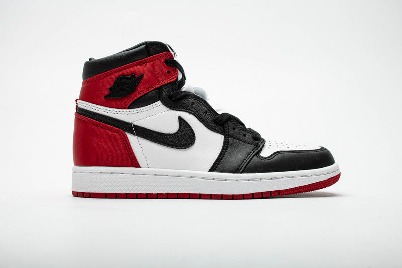 Air Jordan 1 OG High OG “Satin Black Toe”