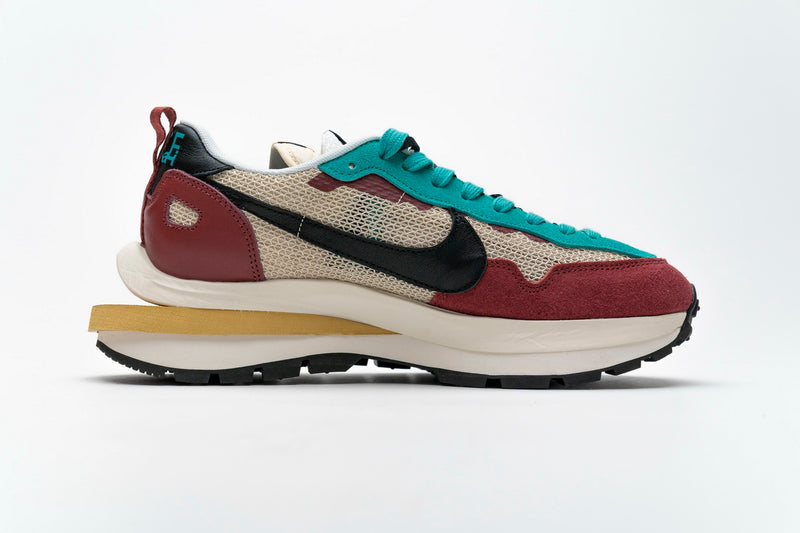 Sacai x Nike Pegasua Vaporfly Villain Red Yellow Green
