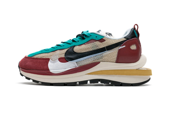 Sacai x Nike Pegasua Vaporfly Villain Red Yellow Green