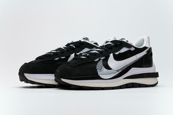 Sacai x Nike Pegasua Vaporfly Black White