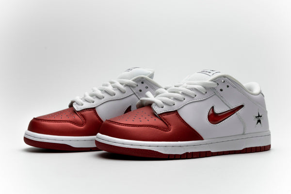 Supereme 联名x Nike Dunk SB Low White Red