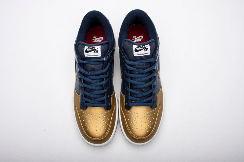 Dunk SB Supreme X Nike SB Dunk Low OG Jewel Swoosh Gold