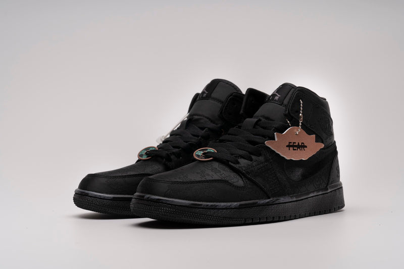 Air Jordan 1 Mid SE “Fearless Black”