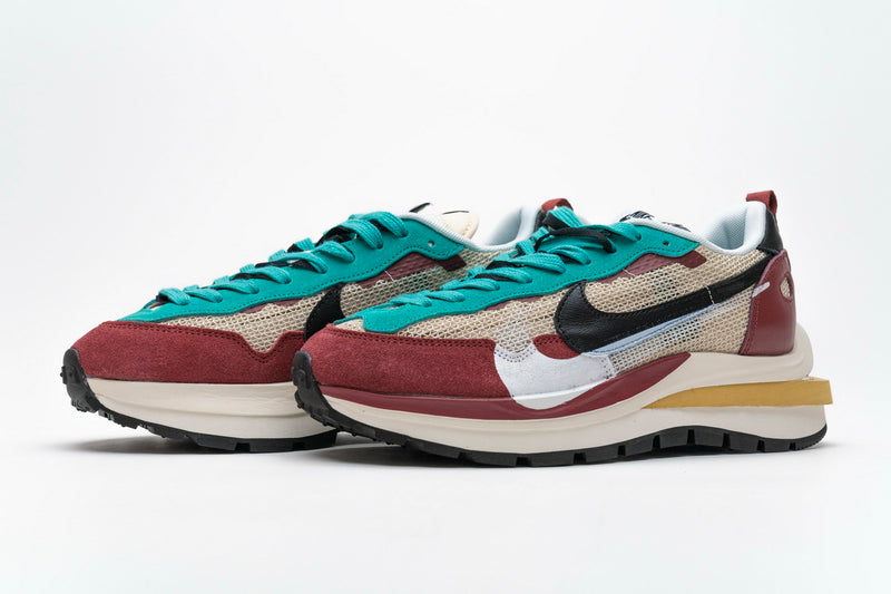 Sacai x Nike Pegasua Vaporfly Villain Red Yellow Green