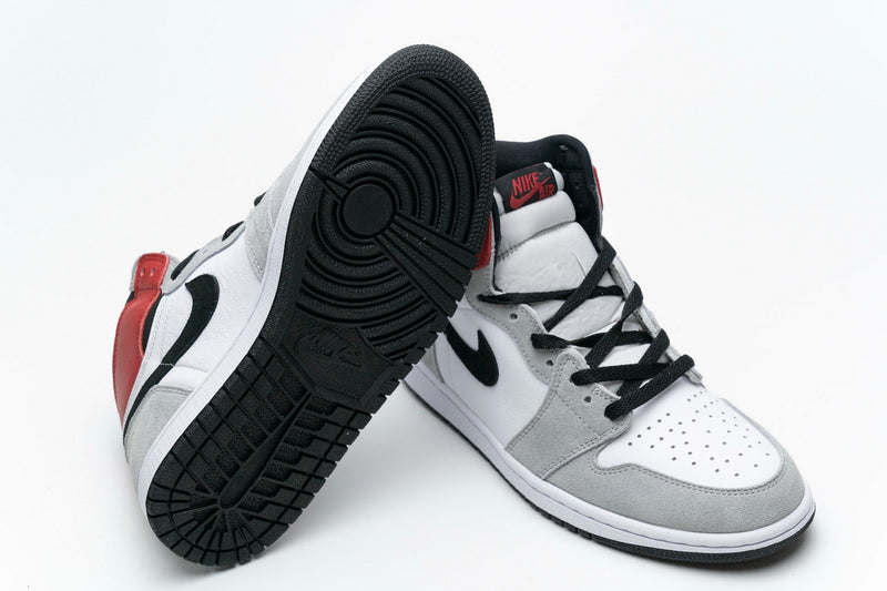 Air Jordan 1 High Smoke Grey Red