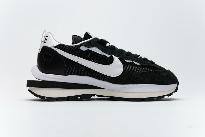 Sacai x Nike Pegasua Vaporfly Black White