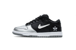 Dunk SBSupereme x Nike Dunk SB Low Metallic Silver