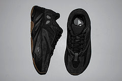 Yeezy Boost 700“Utility Black”