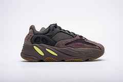 Yeezy Boost 700“Mauve”